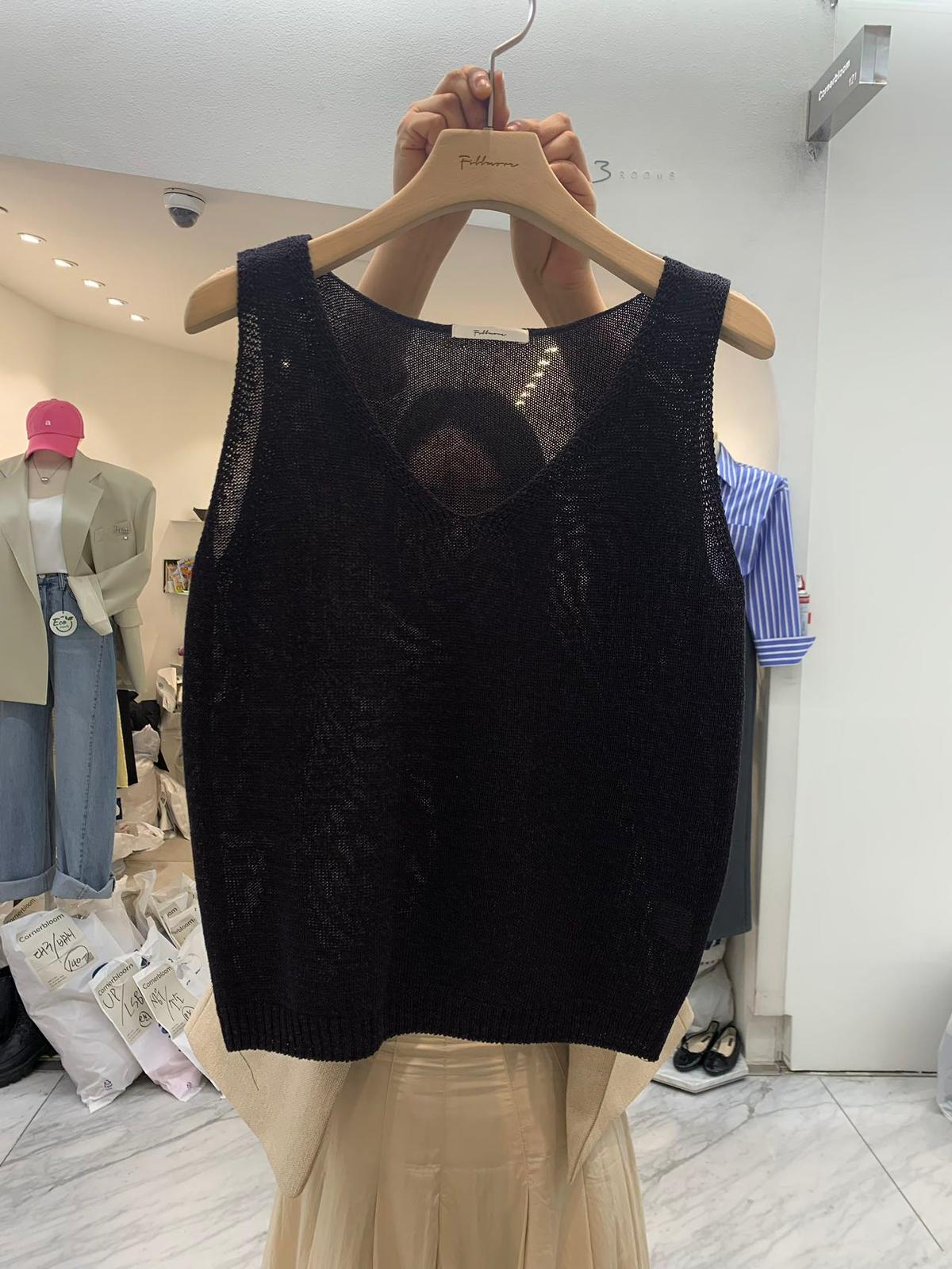 V-neck Mesh Knit Sleeveless Top *4 Colors