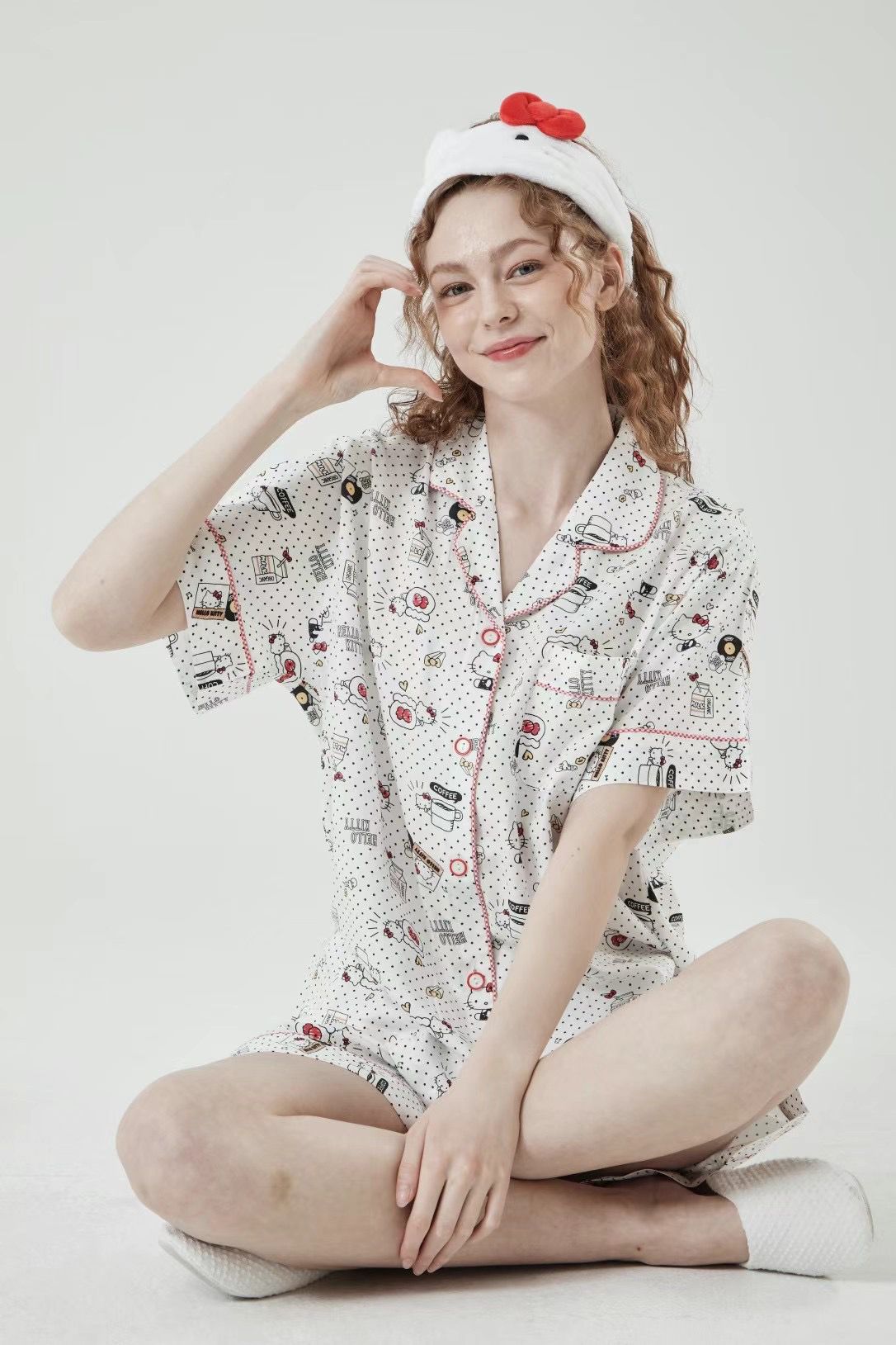 Adult & Kids Pajama Set (Hello Kitty)