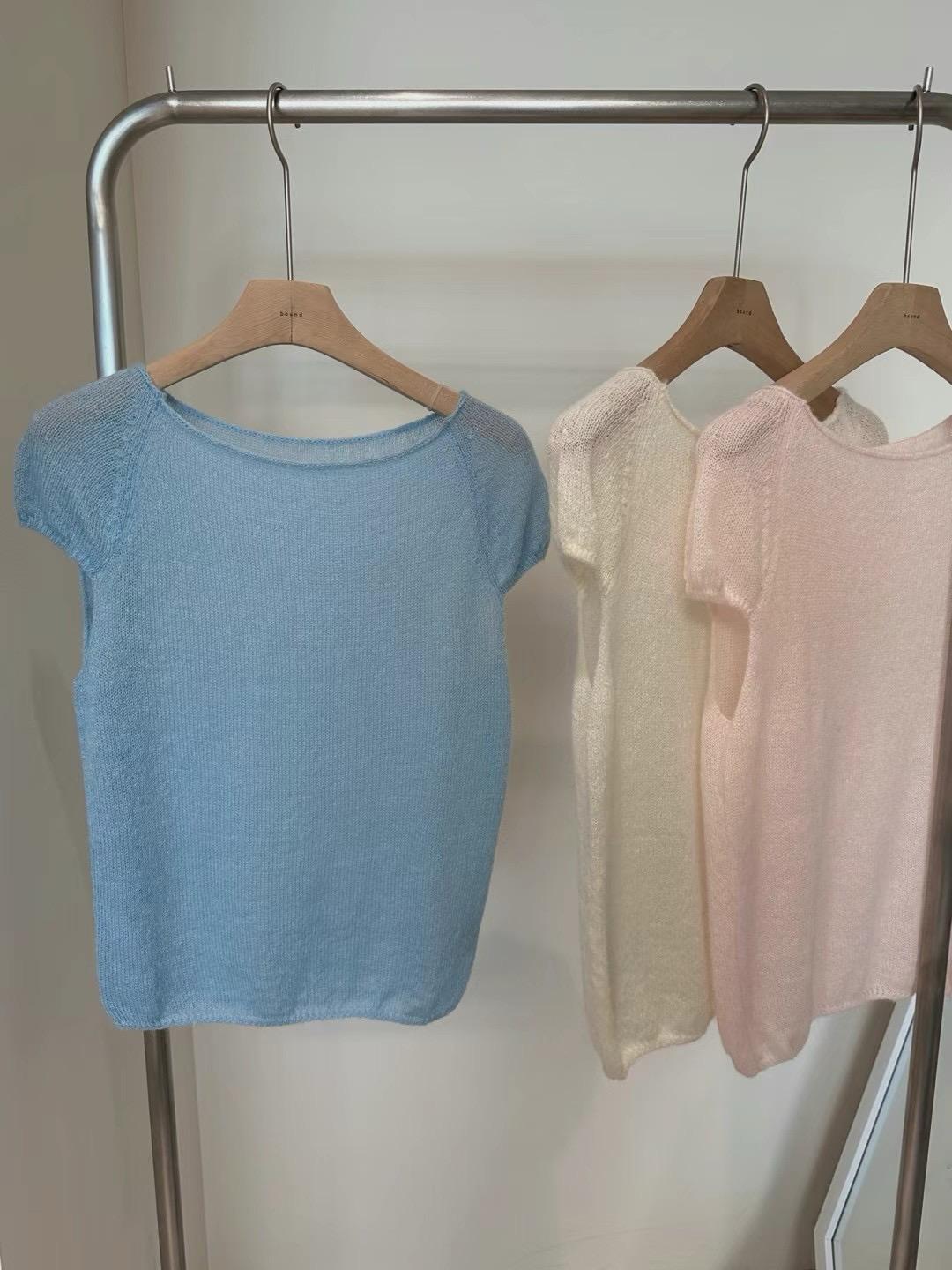 Short Sleeved Knitted Sheer Top *3 Colors