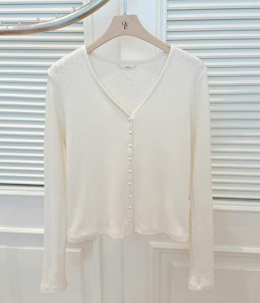 V-neck Long Sleeved Button Down Knit Cardigan *3 Colors