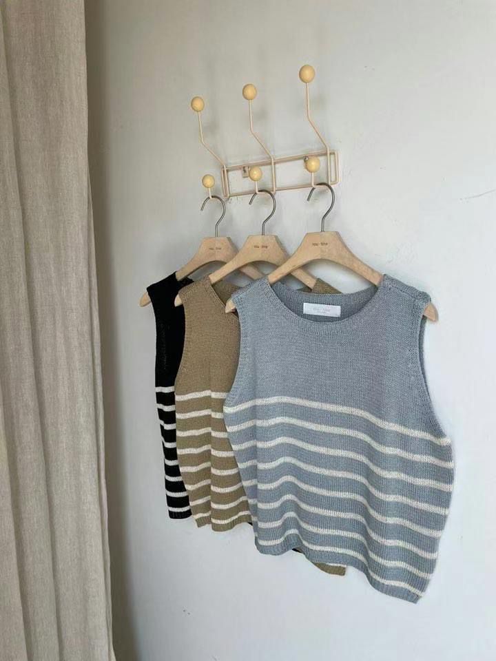 Striped Knitted Sleeveless Vest *4 Colors