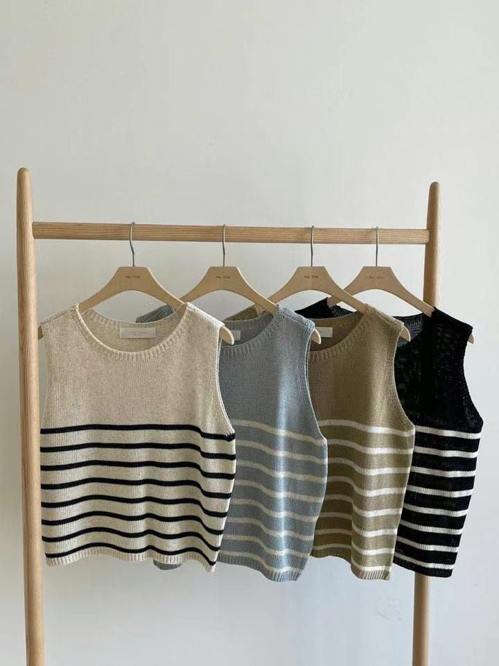 Striped Knitted Sleeveless Vest *4 Colors