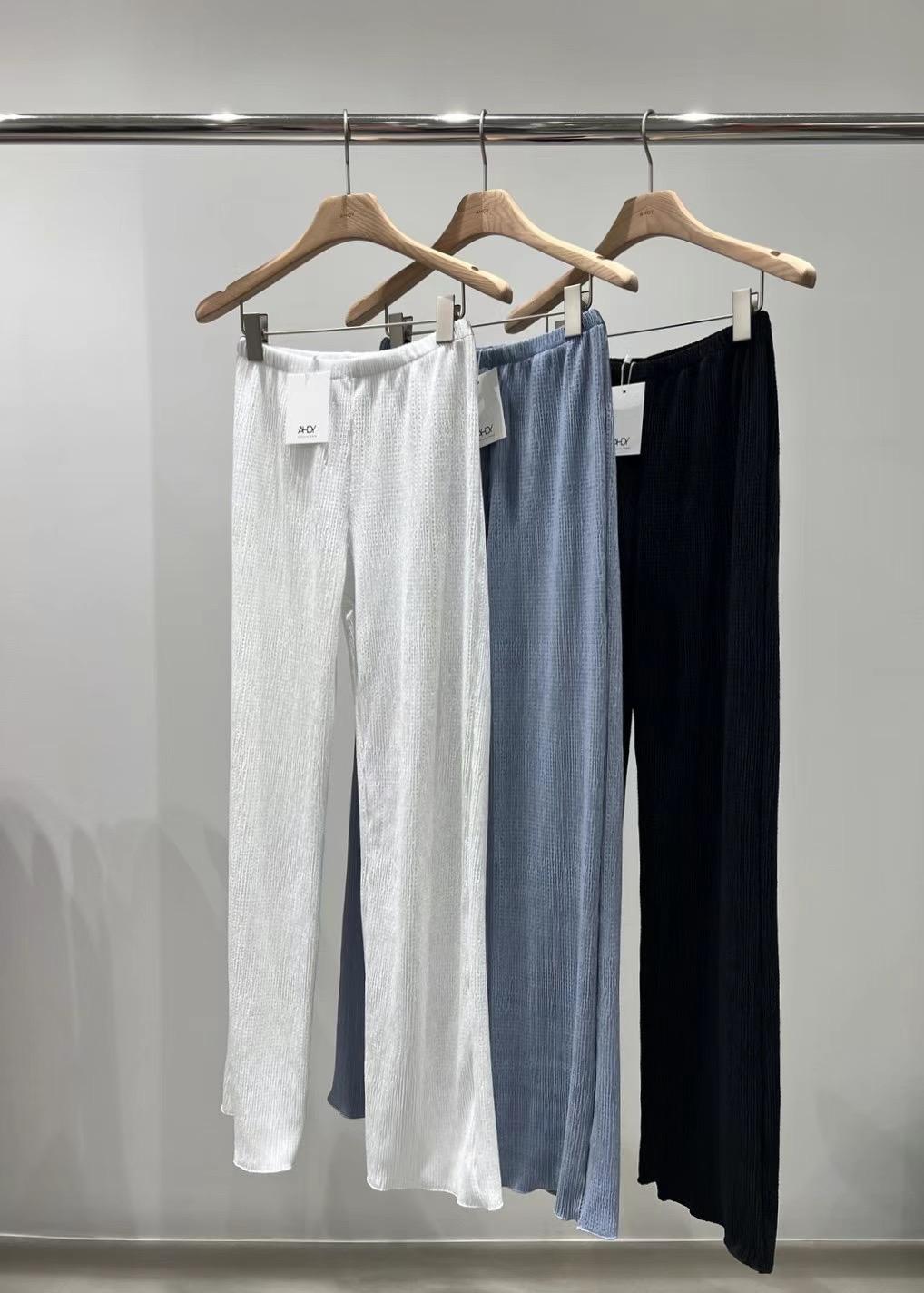 Pleated Flared Pants *3 Colors