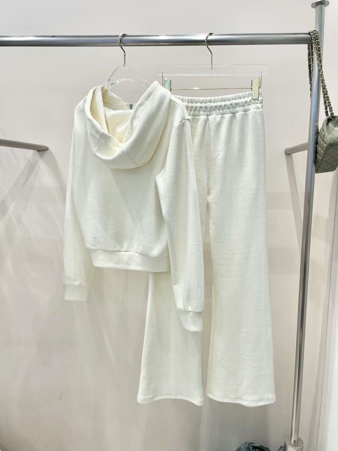 Full-zip Hooded Sweater & Wide-leg Pants Set *4 Colors