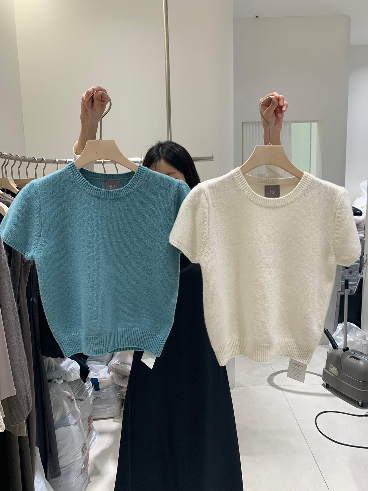 Short Sleeved Knitted Sweater *4 Colors