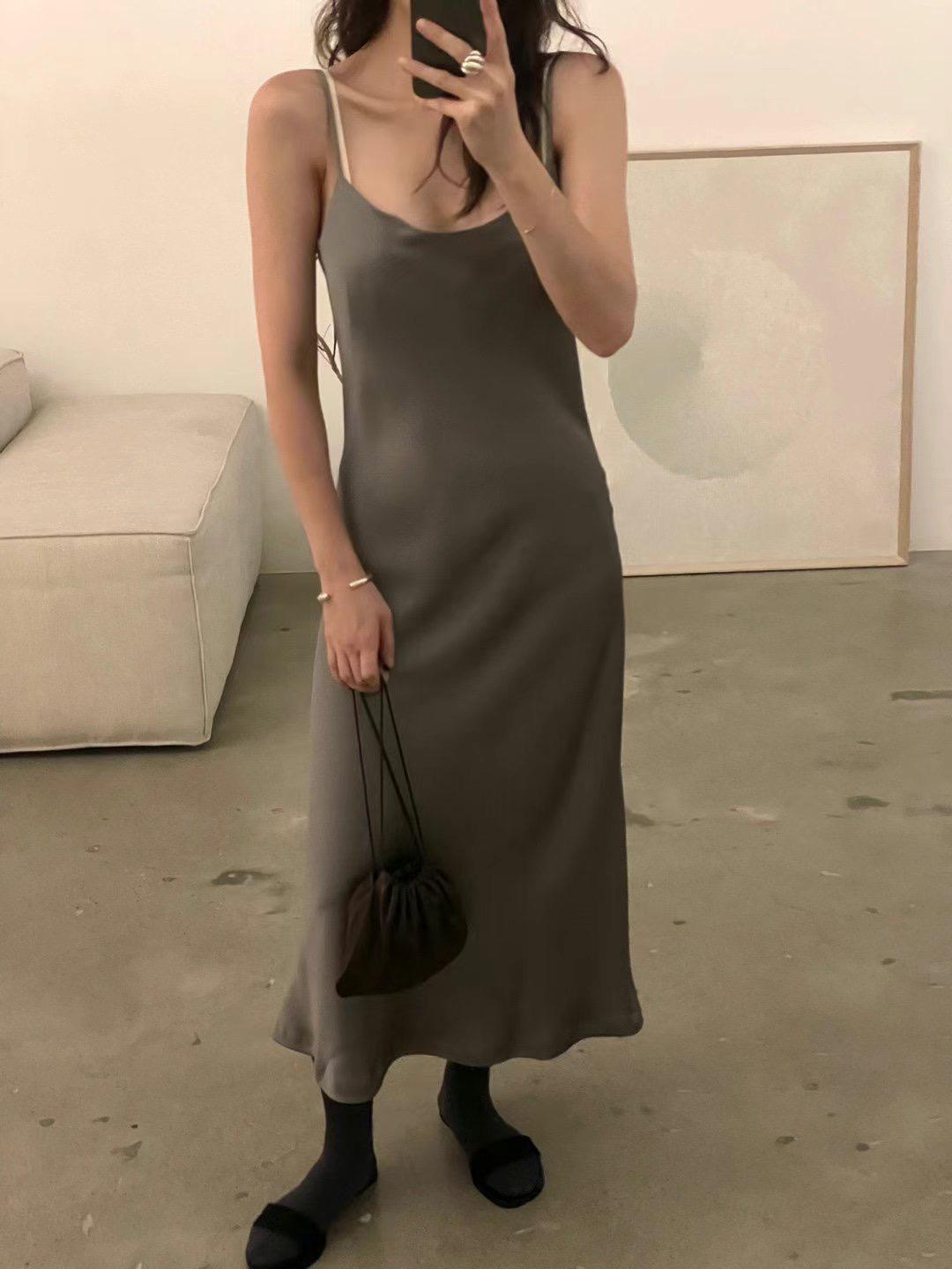 Sleeveless Satin Midi Dress *2 Colors