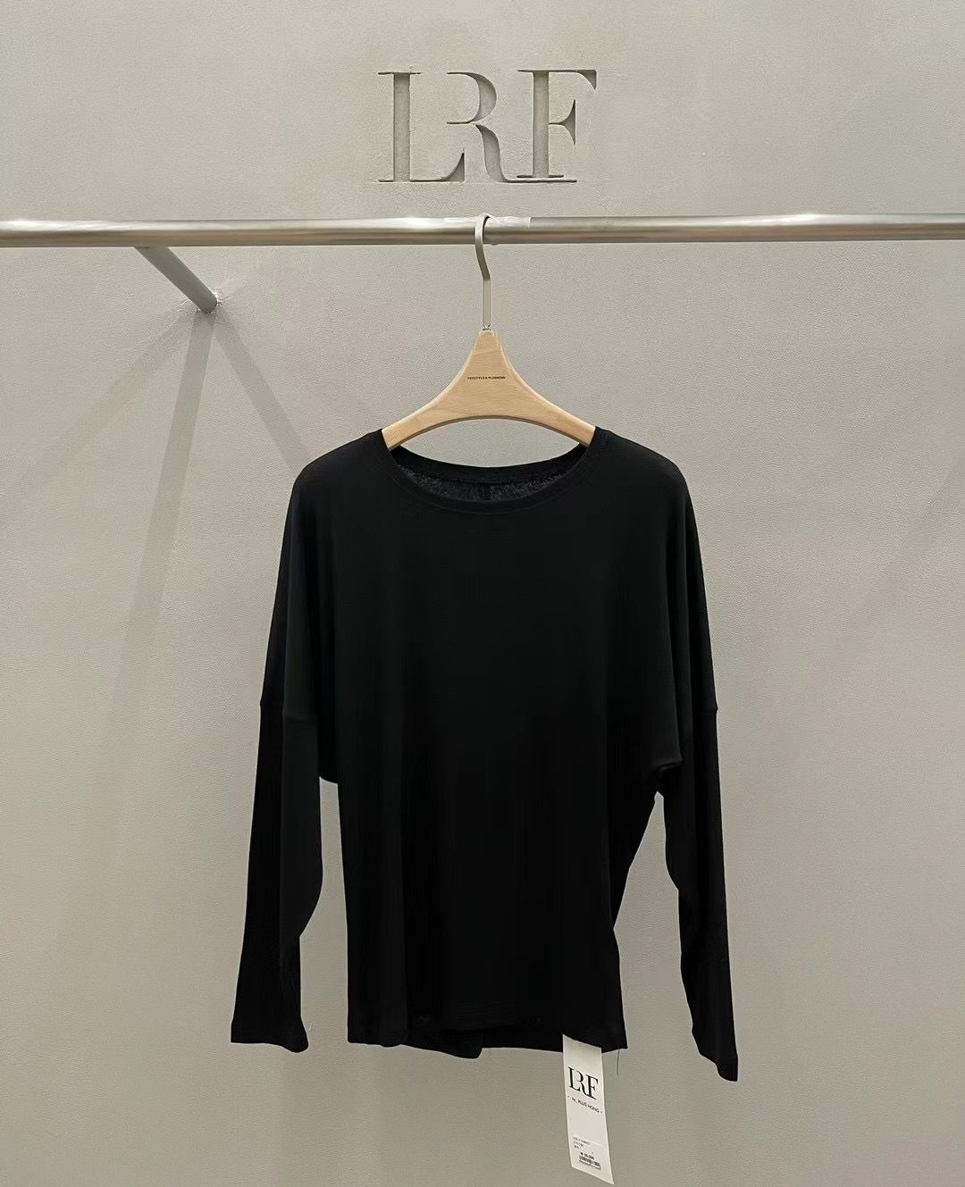 Boatneck Long Sleeved T-shirt *3 Colors