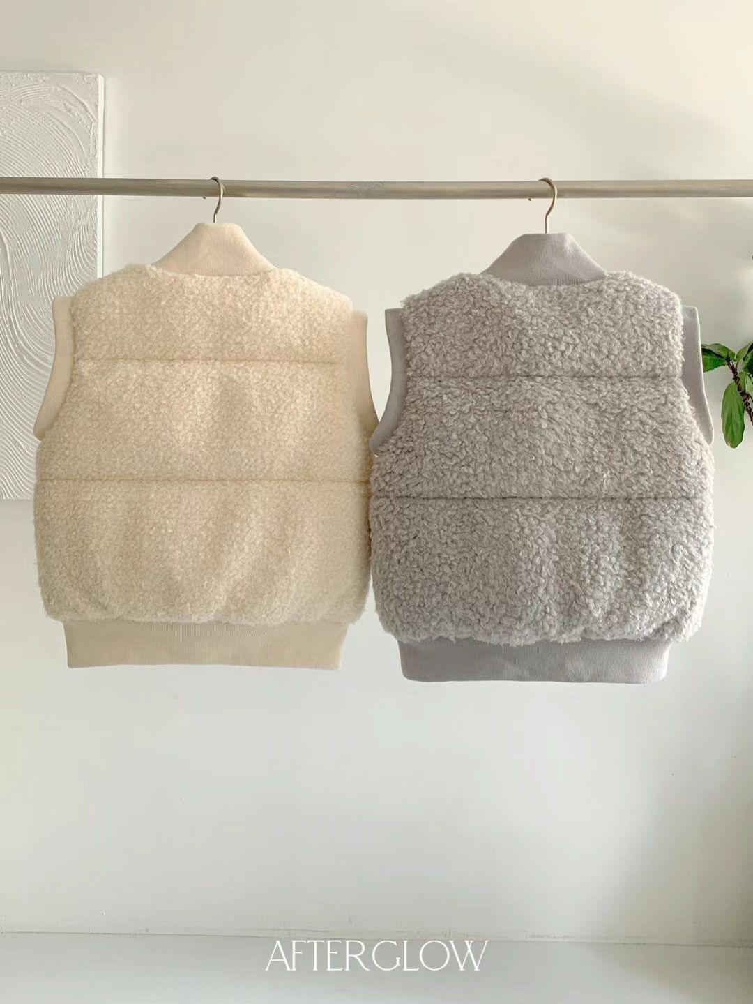 Zip-up Sleeveless Fleece Vest *2 Colors